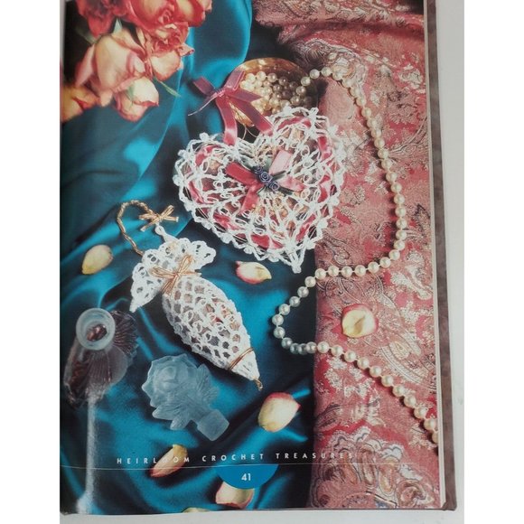 Heirloom Crochet Treasures ©1995  The Needlecraft Shop Donna Robertson  Patterns - Picture 8 of 8